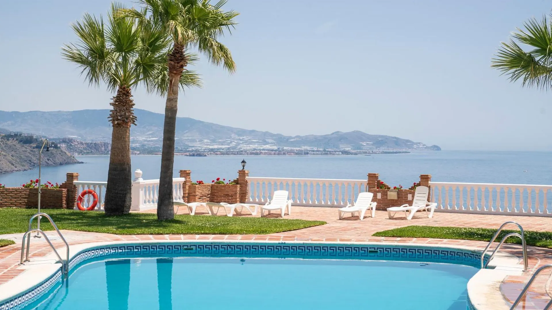 Lambda Beach House Piscina Y Parking Almunecar